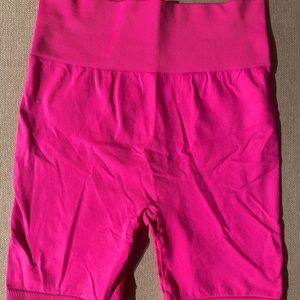 TALA Neon Pink Biker Shorts sz L